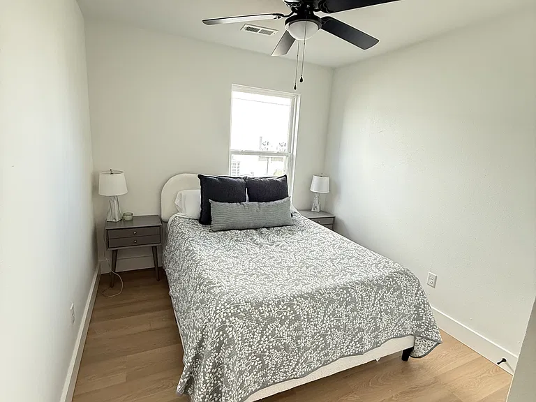 1172 W Cato Springs Rd — Photo 19
