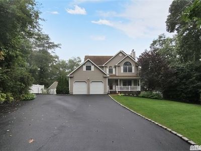2B Mill Pond Ln, East Moriches, NY, 11940
