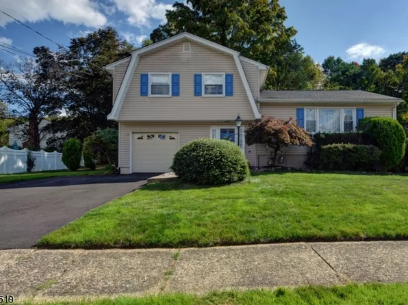 9 Rhonda Pl, Wanaque Boro, NJ 07465