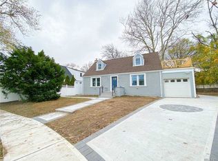 6 Ann Ct, Elmont, NY 11003