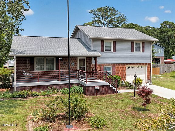 5th image of 342 Scottsdale Drive
