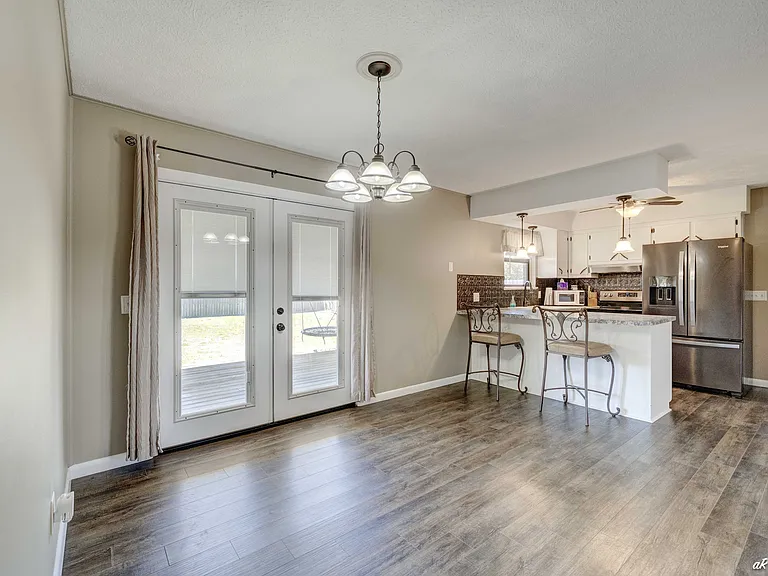114 S Kimbrel Ave — Photo 9