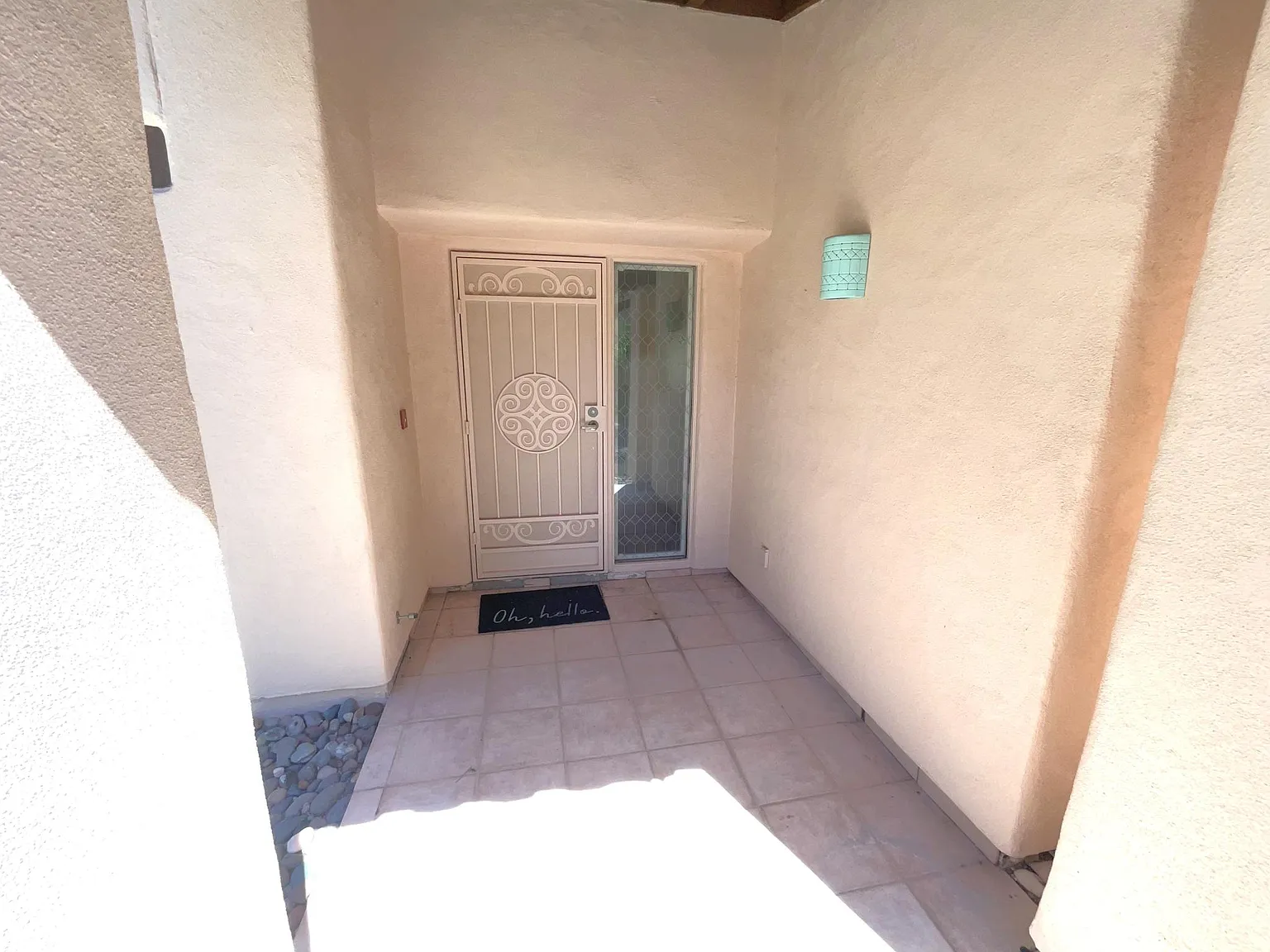 3 bed, 2342 sqft, $2,535 — Photo 2