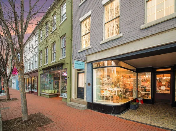 822 Caroline St, Fredericksburg, VA