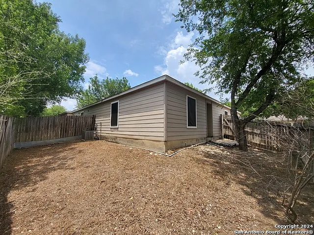 7959 Mg Rd — Photo 10