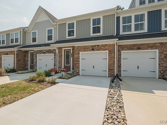 3rd image of 684 McCormick Farm Dr
