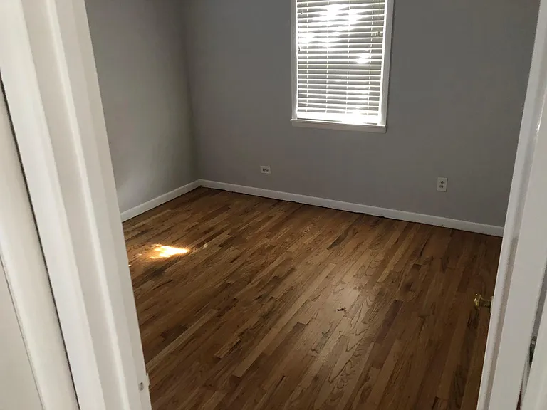2724 S Jackson St — Photo 13