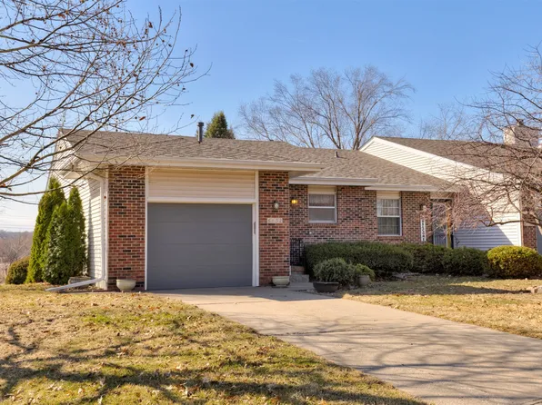 6132 Terrace Dr, Johnston, IA 50131