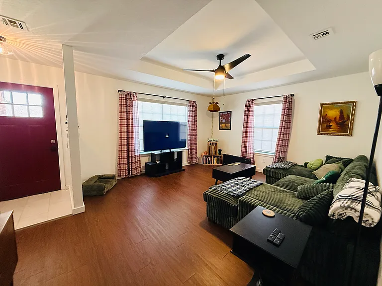 2 Holly Dr #B — Photo 3