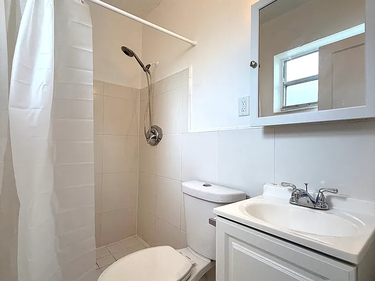 810 82nd St #1 — Photo 11