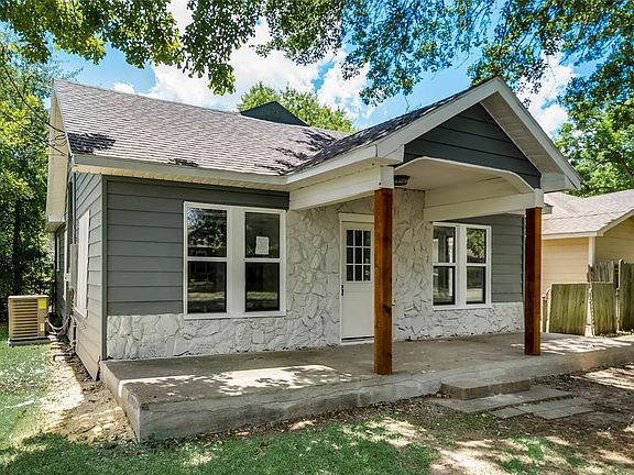 4th image of 1304 N Rockwall Ave