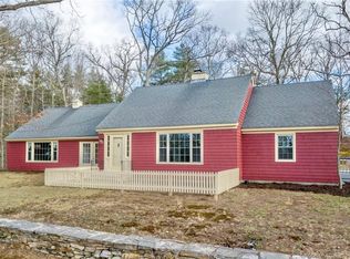 524 Squaw Rock Rd, Moosup, CT 06354