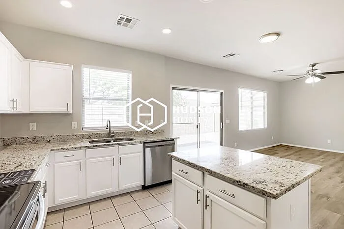 8984 W Bremen St — Photo 13