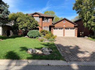651 Deervalley Rd, Hamilton, ON L9G4C9