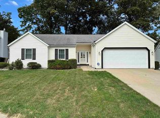 4308 Hunter Run Cir, South Bend, IN 46628
