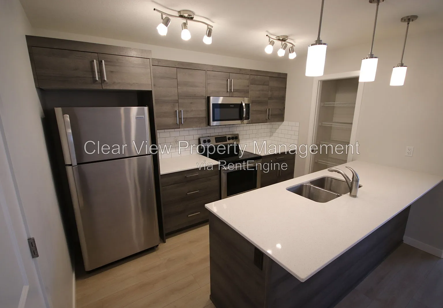 2 bed, 1.0 bath, 800 sqft, $1,499 — Photo 4
