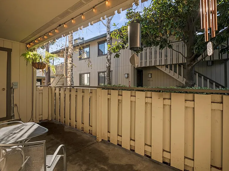 1414 Alma Way — Photo 5