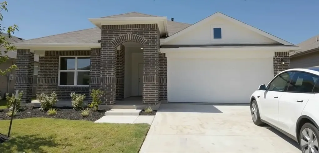 4 bed, 1614 sqft, $2,500 — Photo 1