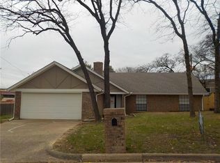 5700 Old Place Rd, Arlington, TX 76016