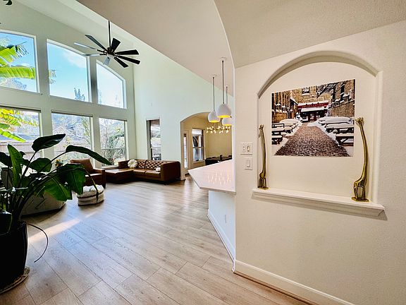 4th image of 4207 Pensacola Oaks Ln