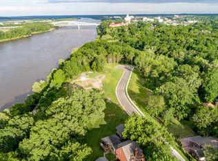 1507 River Bluff Ct, Jefferson City, MO 65109