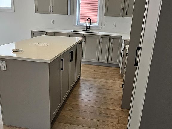 5th image of 21 Ridge Ave