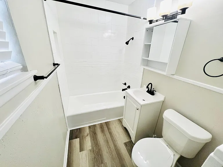 Mahncke Park LLC — Photo 12