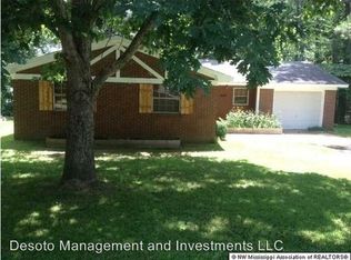 5658 Cherokee Dr, Horn Lake, MS 38637