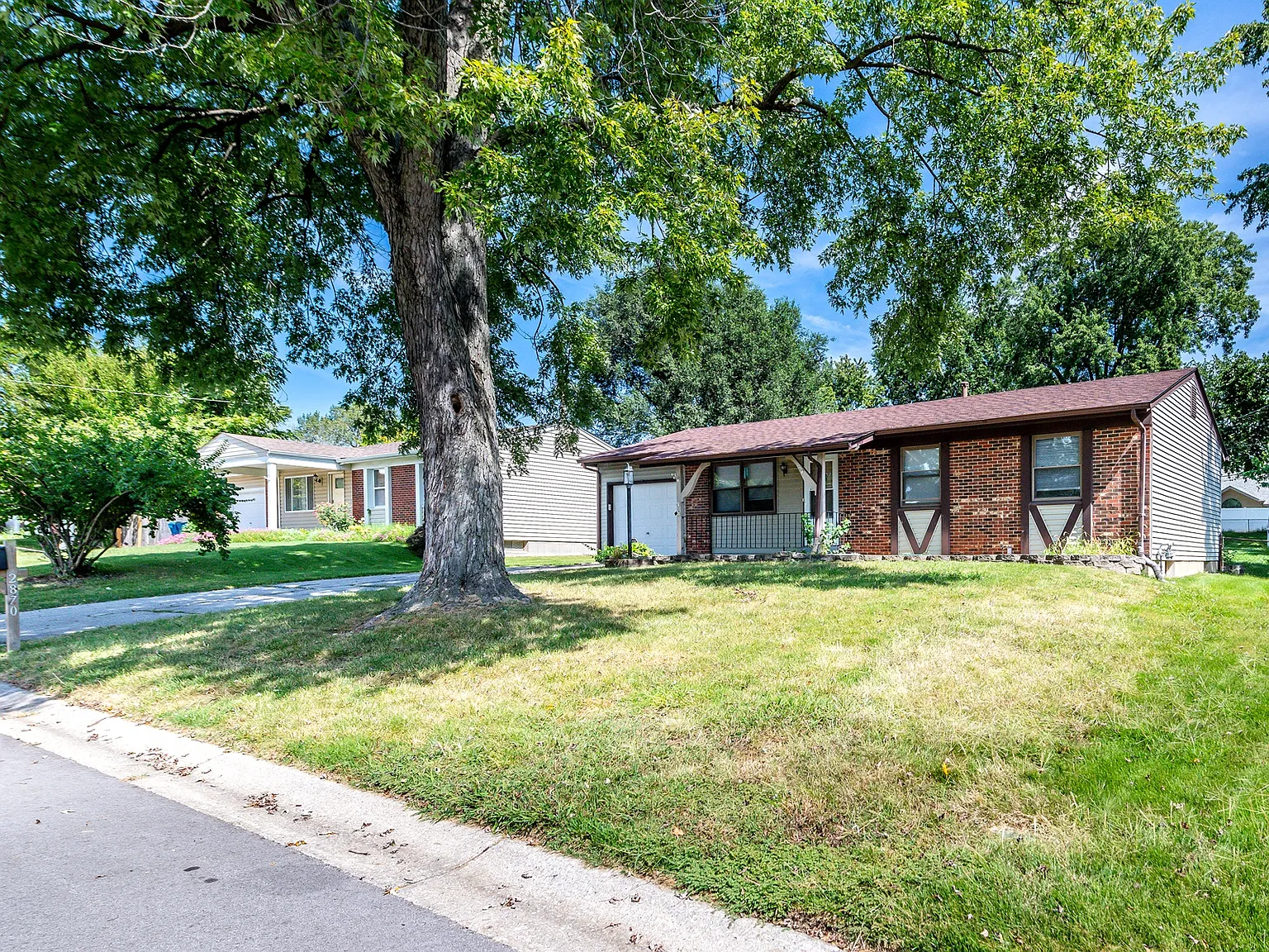 3 bed, 1032 sqft, $2,100 — Photo 4