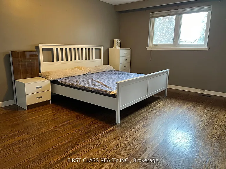 51 Ealing Dr — Photo 13