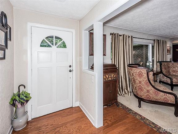 4th image of 289 W Haller Dr