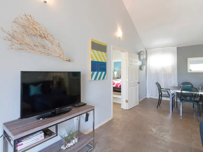 1705 Logan Ave #B — Photo 6