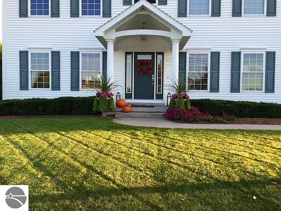 4th image of 4085 Stoneridge Dr