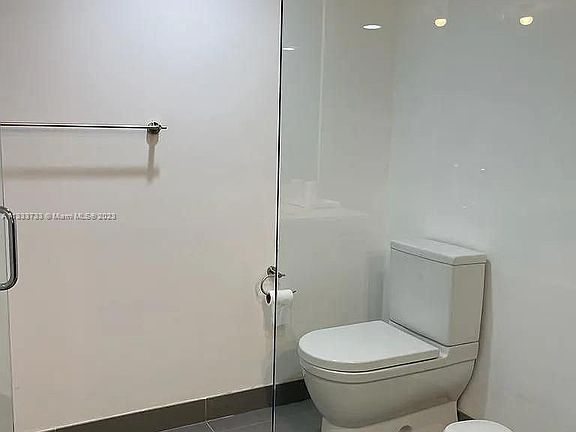 4th image of 6620 Indian Creek Dr APT 415