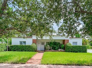 1070 W 47th St, Miami Beach, FL 33140