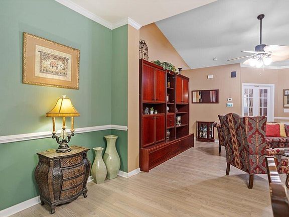 5th image of 2405 Valley Haven Dr