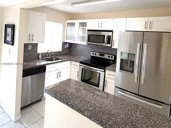 3rd image of 8901 Sunrise Lakes Blvd APT 204