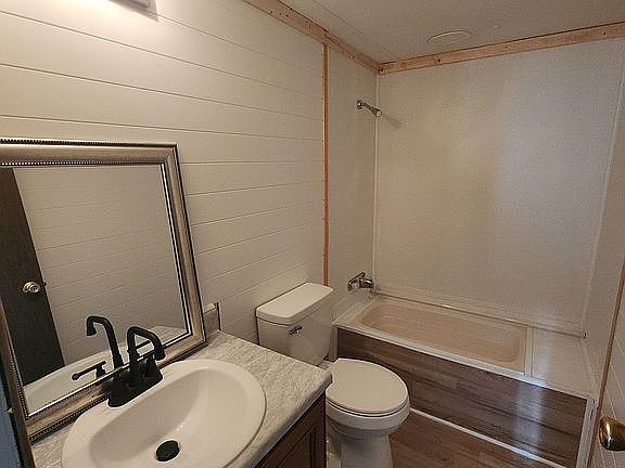 4th image of 9878 Sandpebble Cir