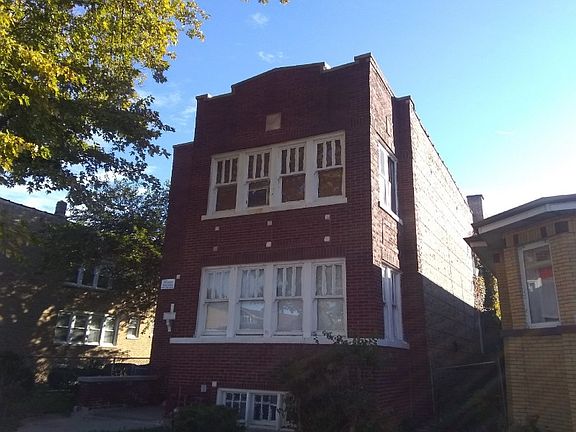 2nd image of 8119 S Hermitage Ave