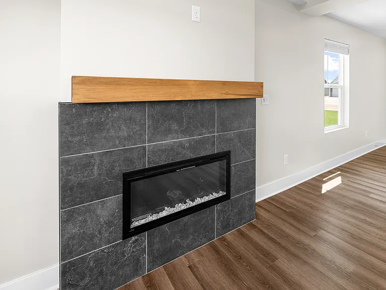 2724 Amelia Ln — Photo 7