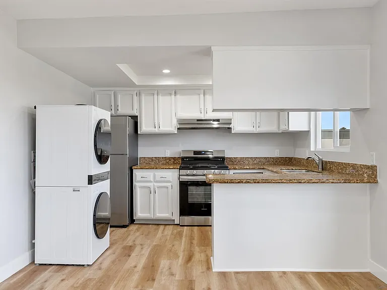 520 Pearl St #2 — Photo 6
