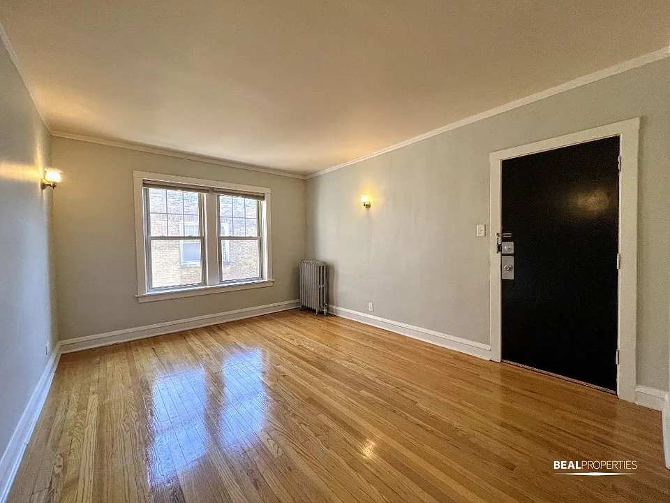 2110 W Ainslie St #N2