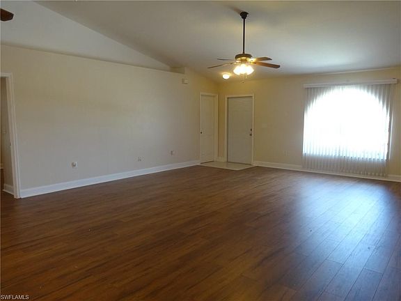 4th image of 1227 NE 12th Pl