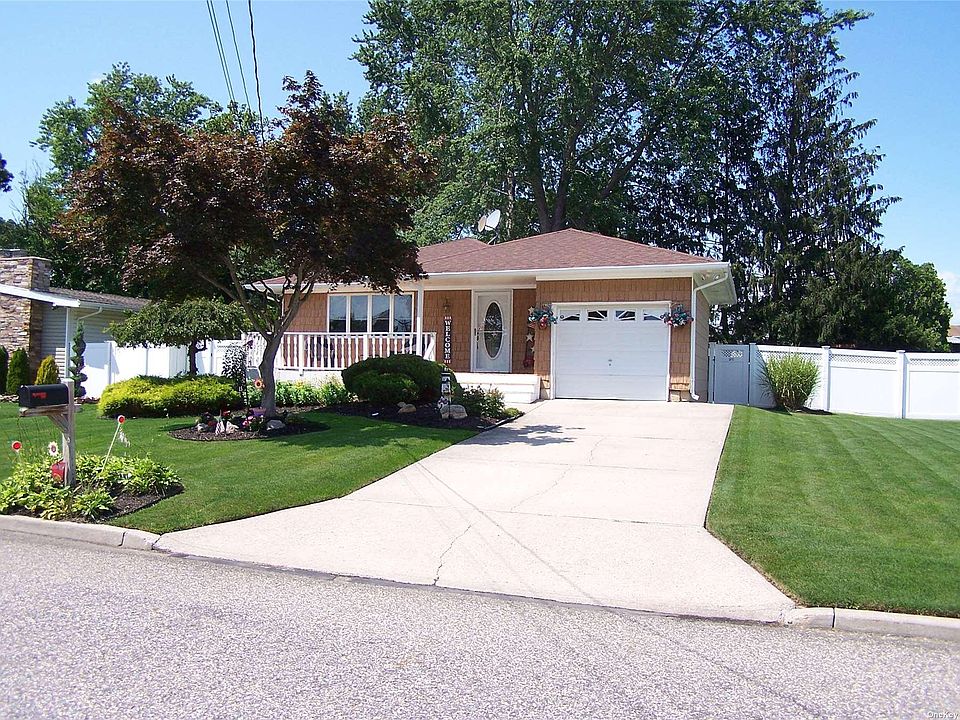 1st image of 15 Farner Ave