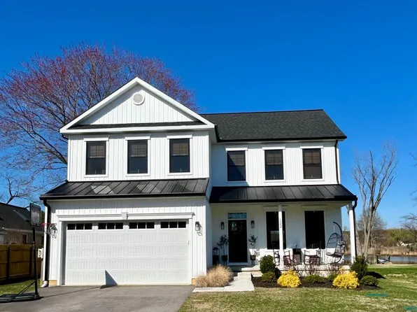 122 N Lake Dr, Stevensville, MD 21666