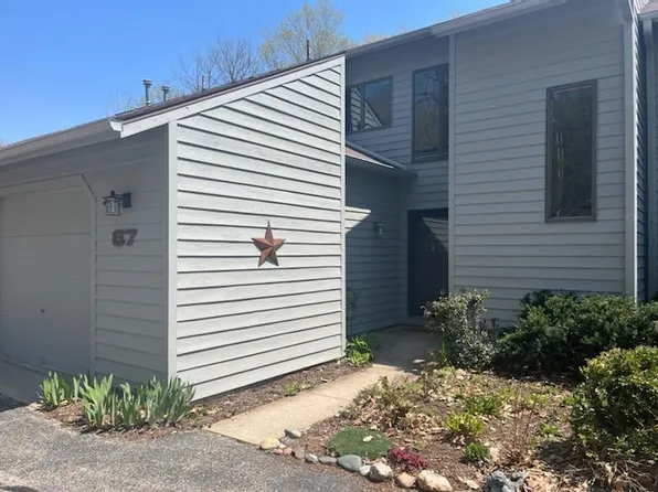 1185 Hideaway Valley Dr Unit 67, Harbor Springs, MI 49740