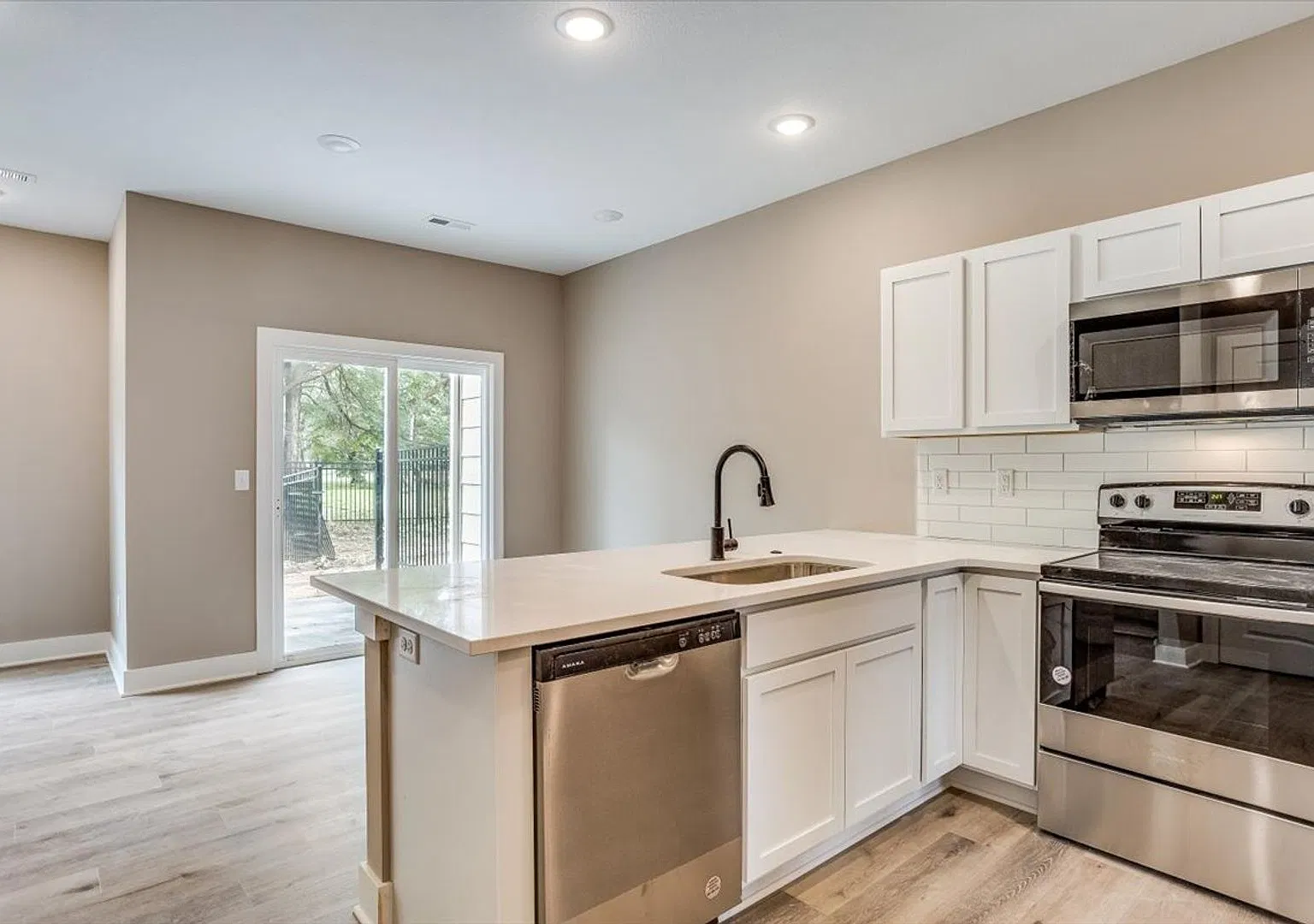 Auburn Villas Amora Plan — Photo 1