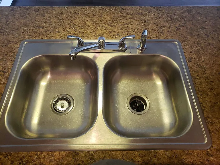 Glen Crest Apartments — Photo 19