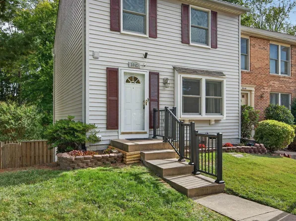 3642 Woodhaven Ct, Woodbridge, VA 22192