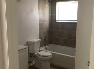 3213 Grand Ave APT 32, Des Moines, IA 50312